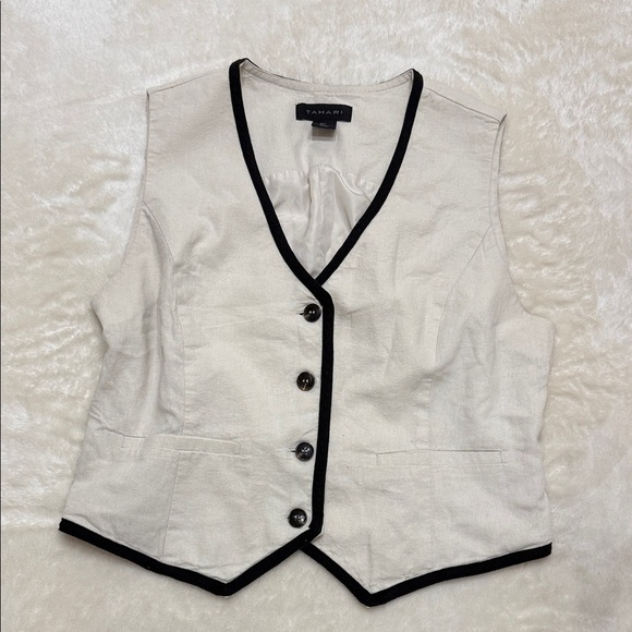 Tahari Ivory Vest with Ebony Edging - Picture 1 of 5